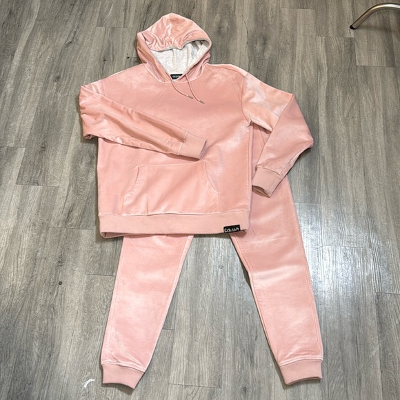 Pink Dolphin velour sweatsuit very rare great condition large top small bottom